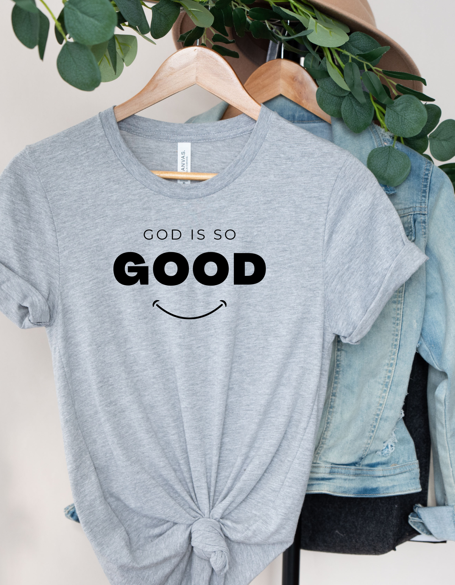 God is so GOOD Women's Short Sleeve Graphic Tee