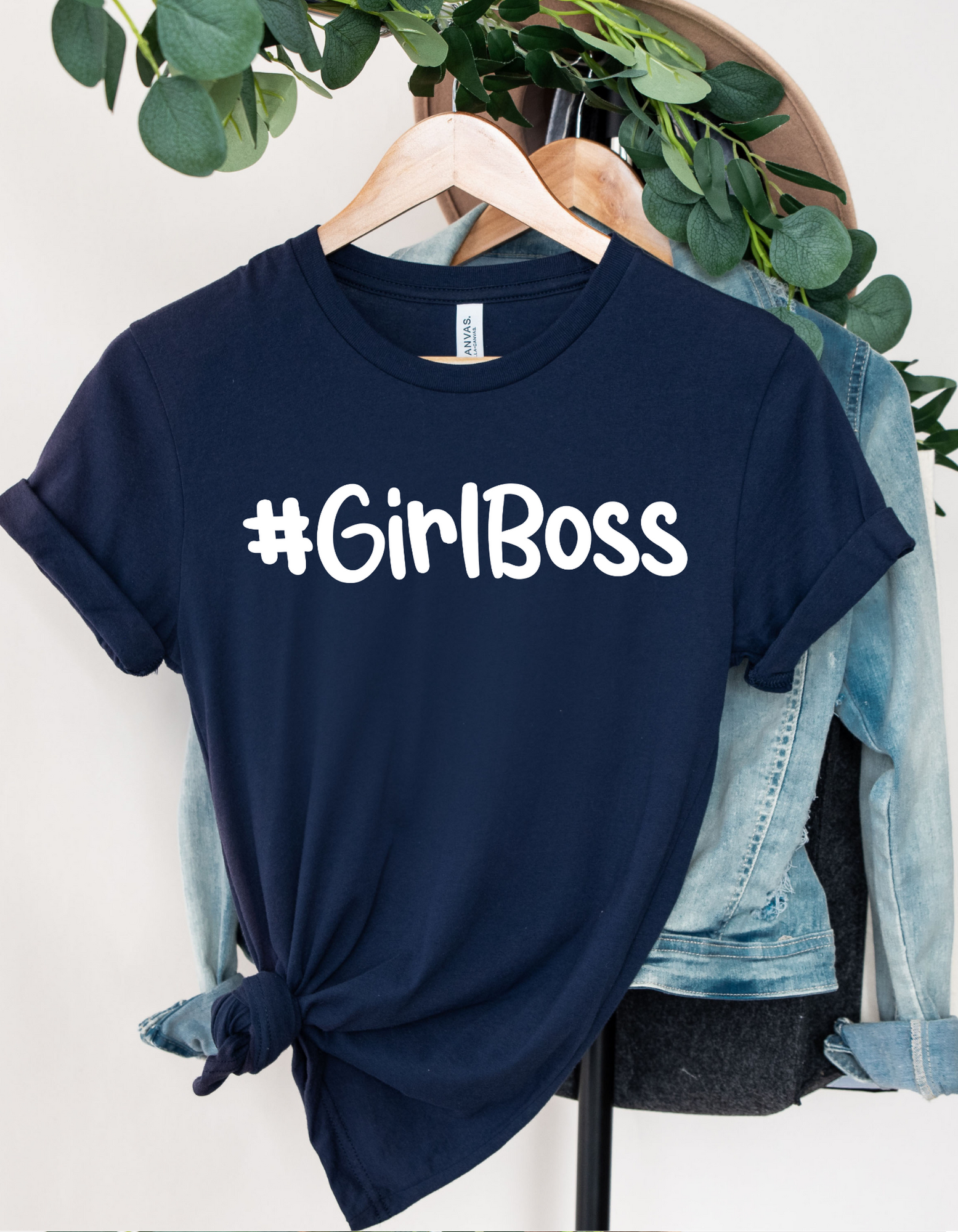 #GirlBoss Women's Short Sleeve Graphic Tee