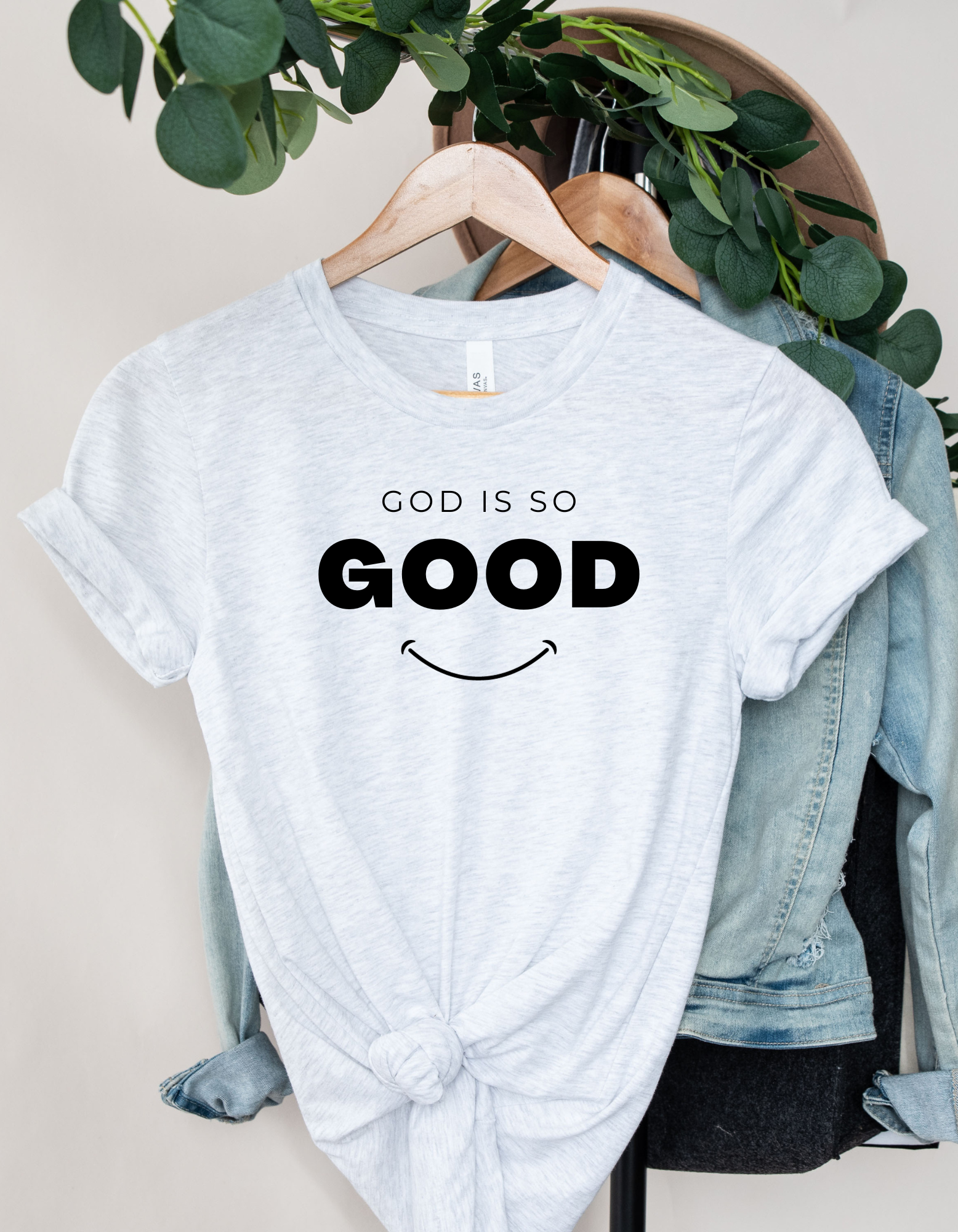 God is so GOOD Women's Short Sleeve Graphic Tee